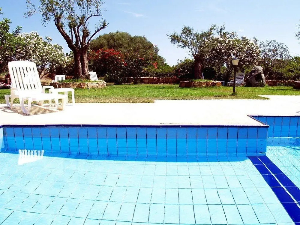 Hotel Baja Azzurra Bari Sardo 3*,